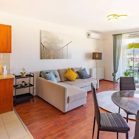 Danube View - Bodor Utca Apartment